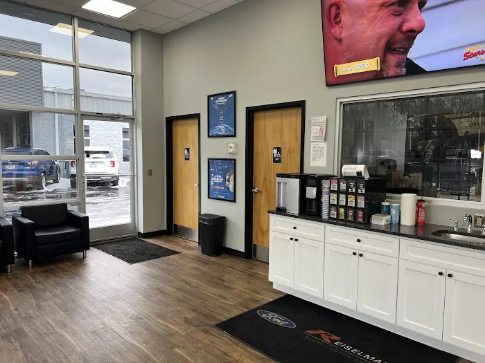 Quick Lane - Reiselman Ford 2