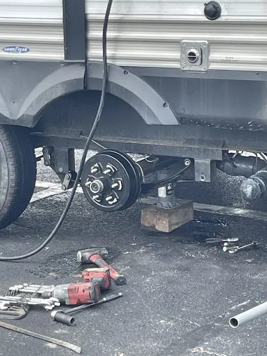 Jowers Mobile Truck & Trailer Repair And Welding 0