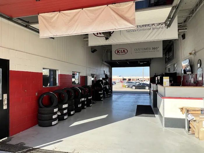 Auffenberg Kia Service Center 6