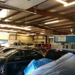 Lee's Collision Center ico