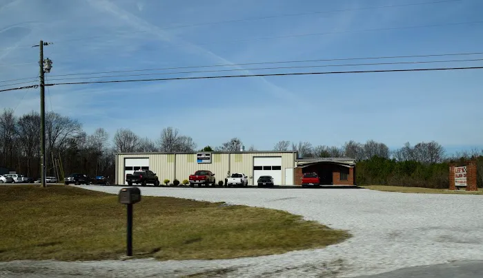 Lee's Collision Center 2