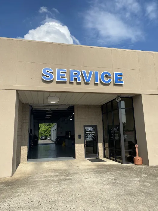 Newton Ford South Service Center 3