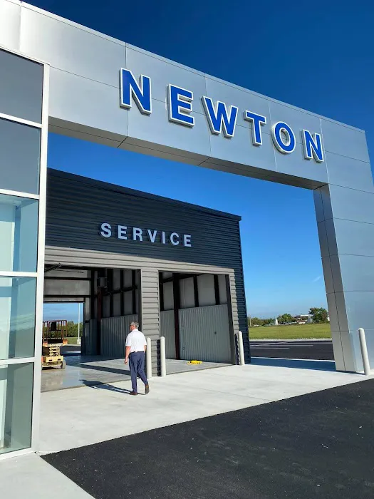 Newton Ford South Service Center 5