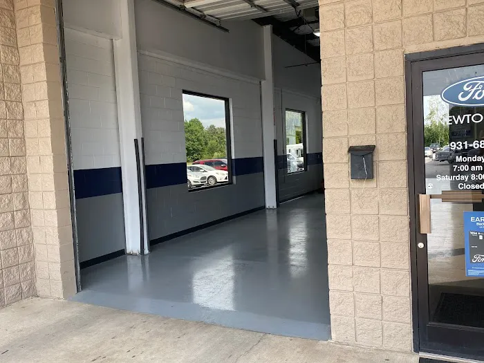Newton Ford South Service Center 6