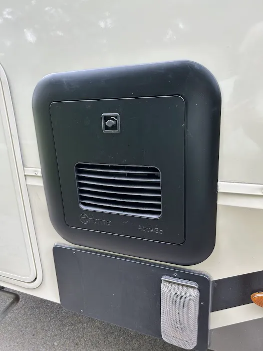 Southern RV Service and Storage 4