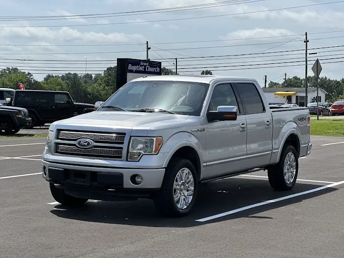 PREMIER Auto Glass 0