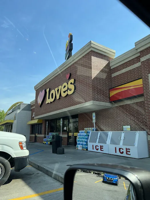Love's Truck Care 2