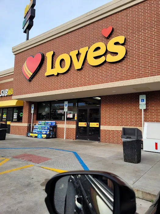 Love's Truck Care 1