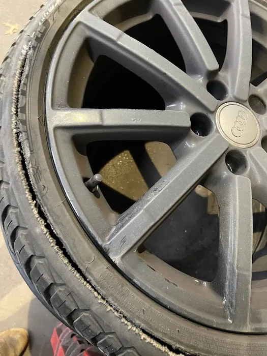 Mobile Tire Service 4