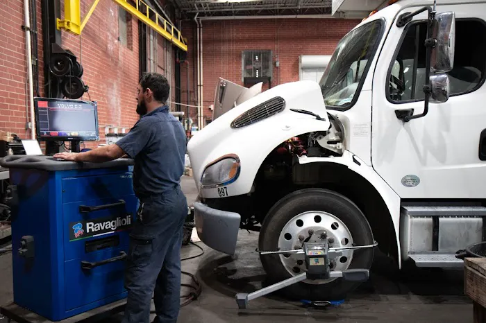 Best Truck Care - Truck Repair Shop 9