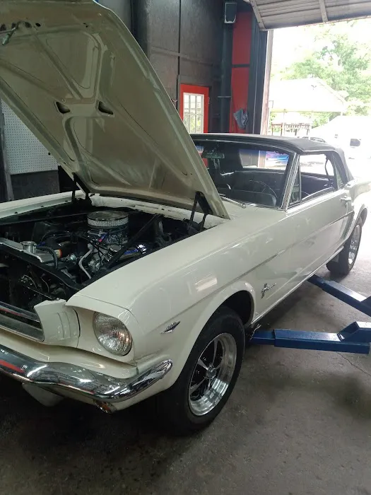 Dwayne's Auto Repair 6
