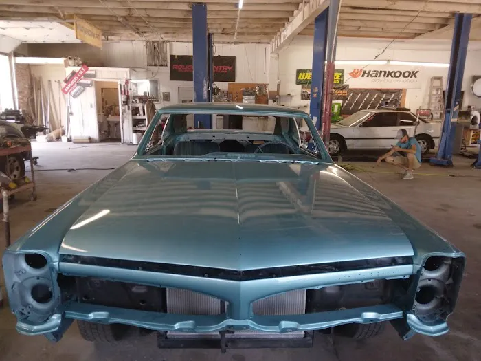 Shea's Custom Dual Exhaust And brake center 3