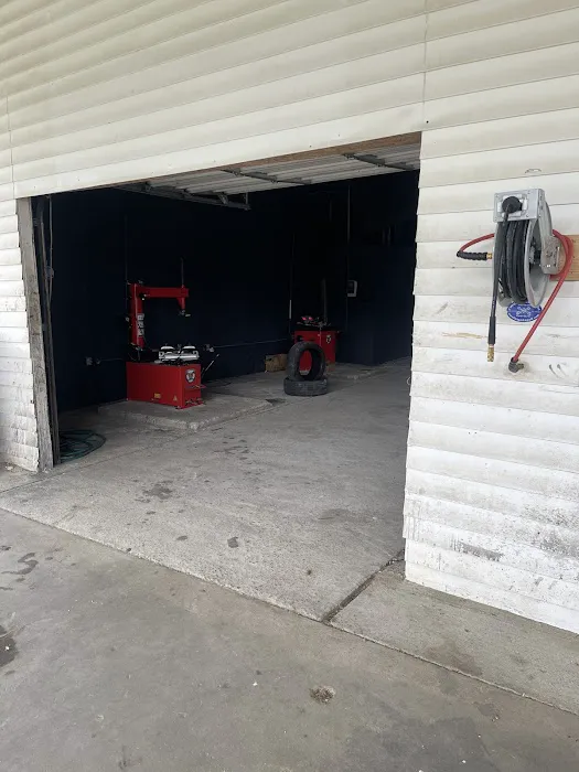 El Tapatio Tire Shop and Auto repair 1