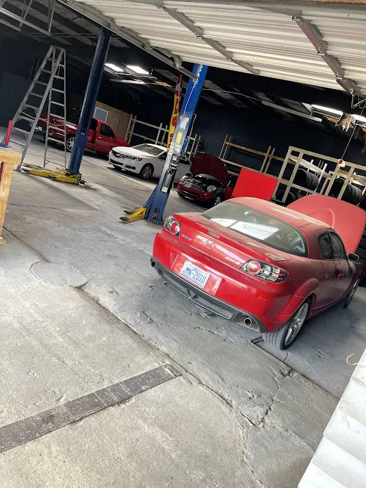 El Tapatio Tire Shop and Auto repair 2