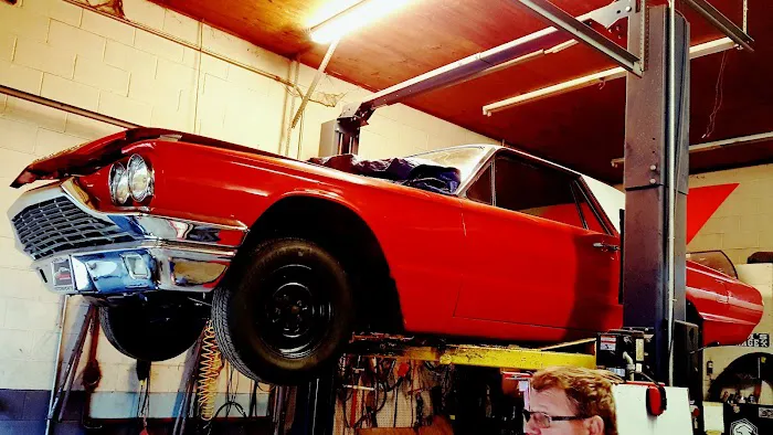 Showgun Paint & Body Shop 9