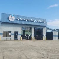 Strickland Brothers 10 Minute Oil Change and Inspection Station