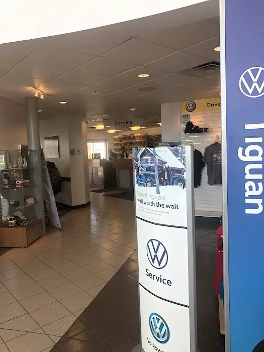 Valley Auto World Volkswagen Service 5