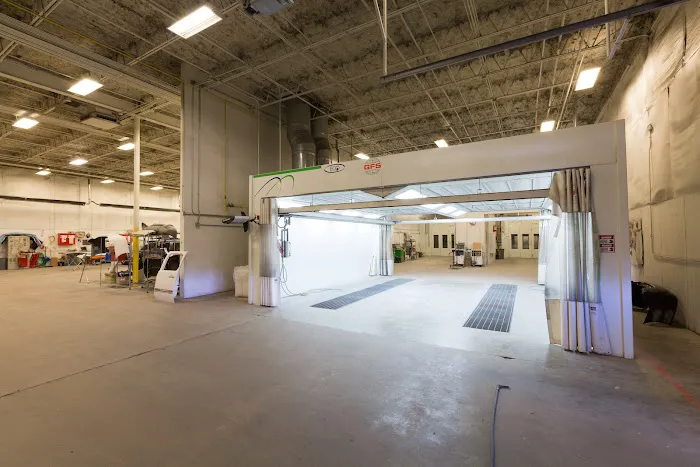 Hendrick Collision Center Fayetteville - Cliffdale 4