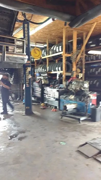 Woody Tire & Automotive 0