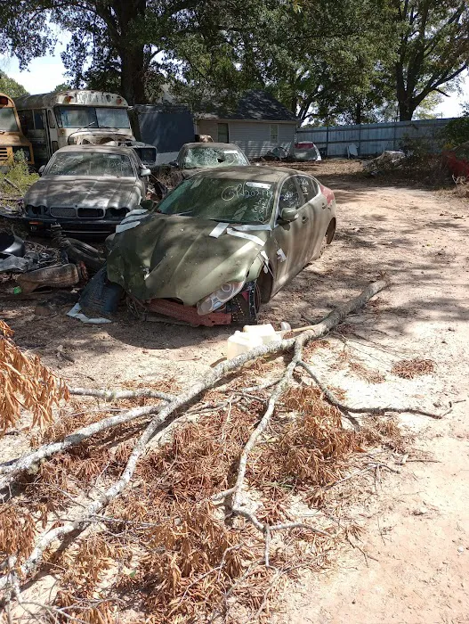 Pollards Auto Salvage 6