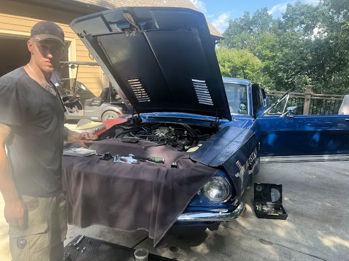 JennJohn's Auto Service 9