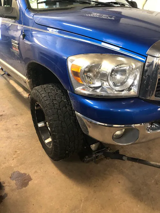 Larry's Wheels & Tires - Tire Repair Shop in Valdese , NC 0