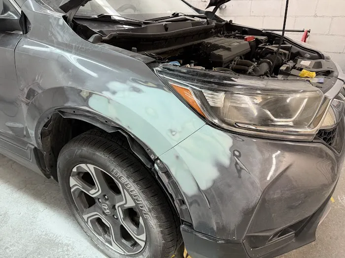 Body works and dent shop Leon 6