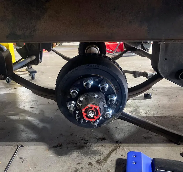 Ronnie V’s, LLC Trailer Repair and Hitch Services 1