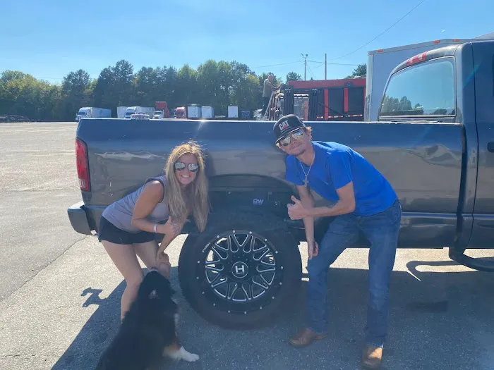 Ronnie V’s, LLC Trailer Repair and Hitch Services 0