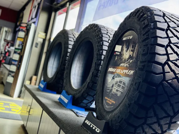 LEER Truck Accessories by H&H - Gainesville GA 1