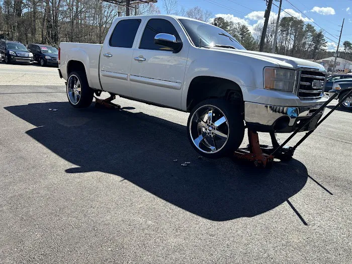 Castillo Tire Shop 8