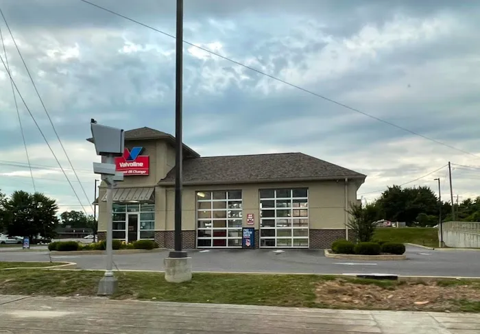 Valvoline Instant Oil Change 6