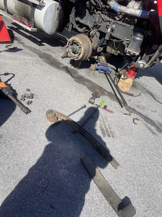 Kent's 24 Hour On-site Truck and Trailer Repair 6