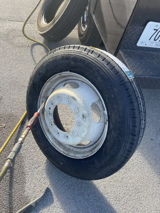 Kent's 24 Hour On-site Truck and Trailer Repair 8