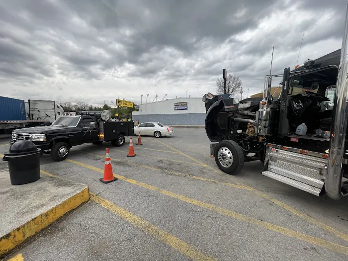 Kent's 24 Hour On-site Truck and Trailer Repair 9