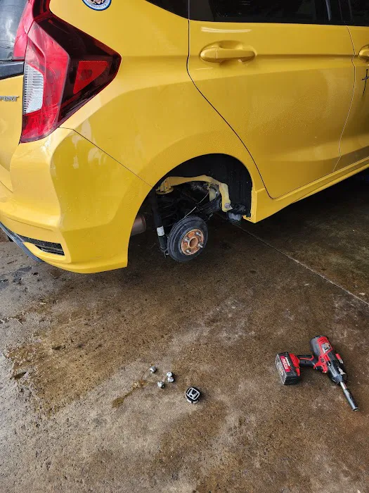 Treadz Tire & Towing 5