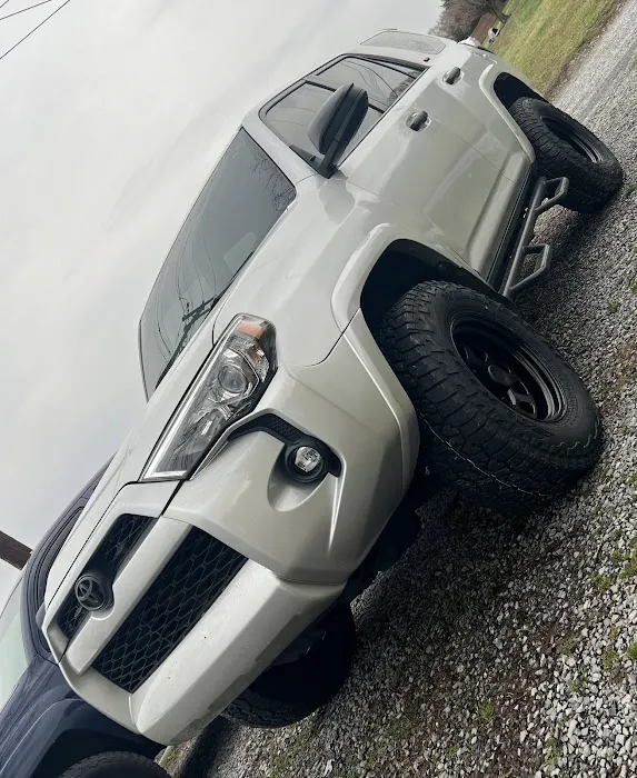 Treadz Tire & Towing 9