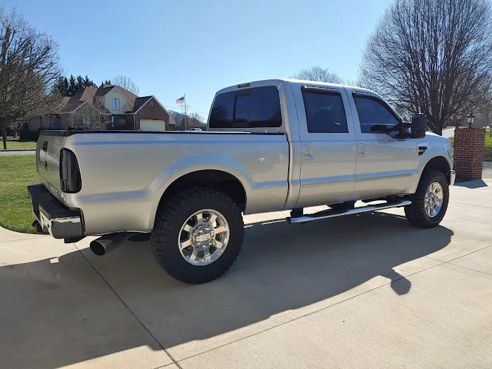 Treadz Tire & Towing 4