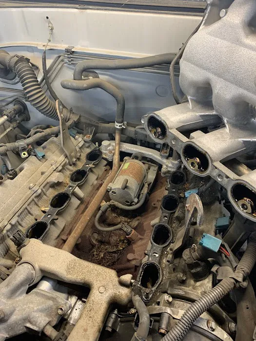 Larry's Auto Repair 0