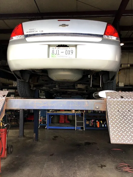 Scott's Engines 2 Mufflers Auto Repair 4