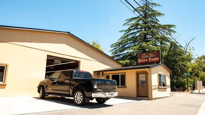 Buck's Body Shop 6