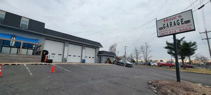 Hink's Garage 1