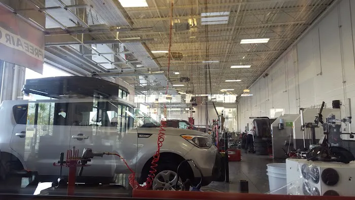 Les Schwab Tire Center 4