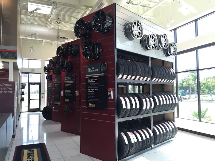 Les Schwab Tire Center 5