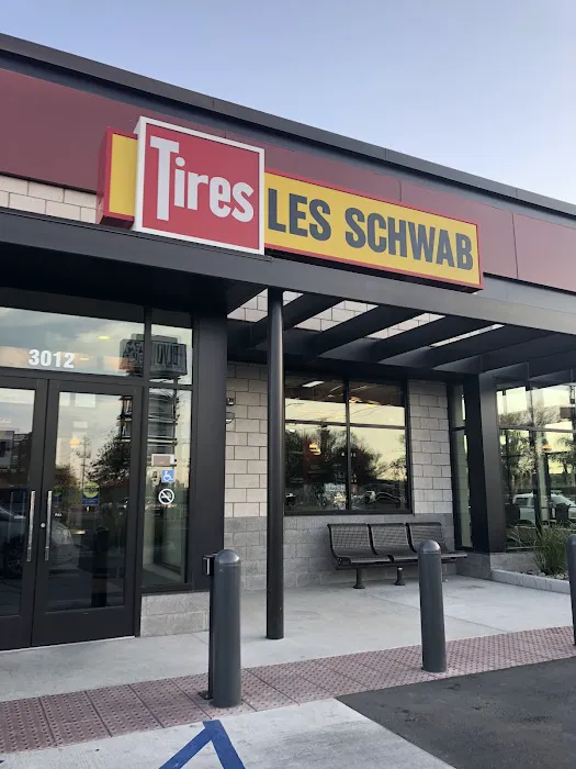 Les Schwab Tire Center 8