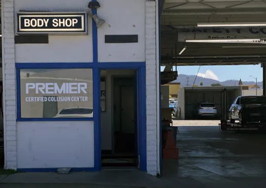 Premier Hyundai Body Center 9