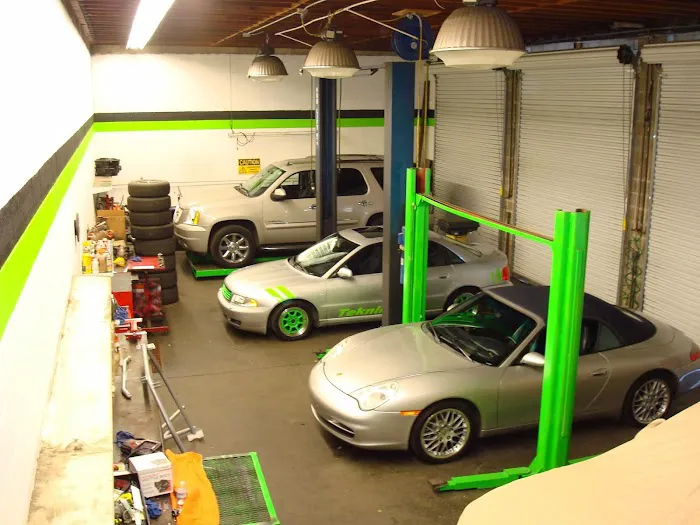 Teknik Motorworks & Matt's Brake Service 3