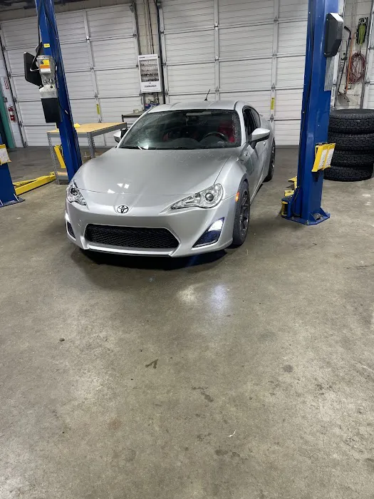 Mark's Barn Auto Body & Paint 8