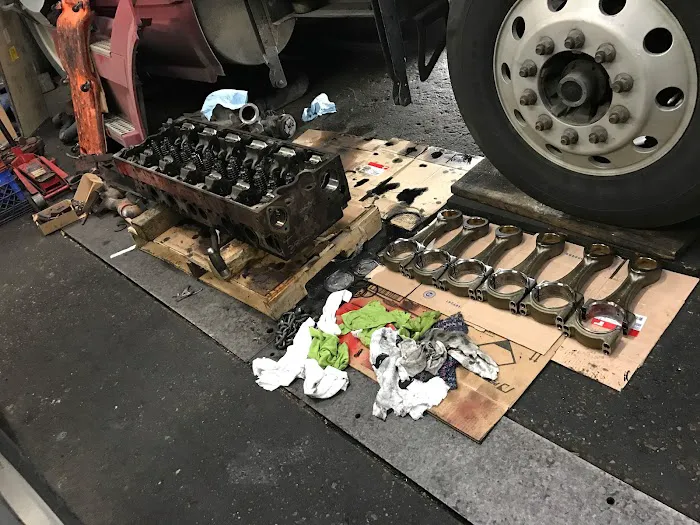 Pom Truck Repair 8