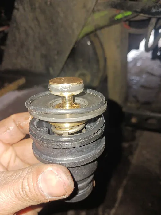 MC Mobile Truck & Trailer Repair. 2